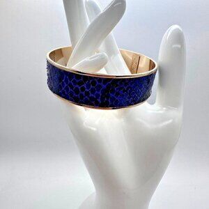 A V Max NYC Bracelet Purple Faux Reptile Skin Gold Tone .75 Wide Bangle